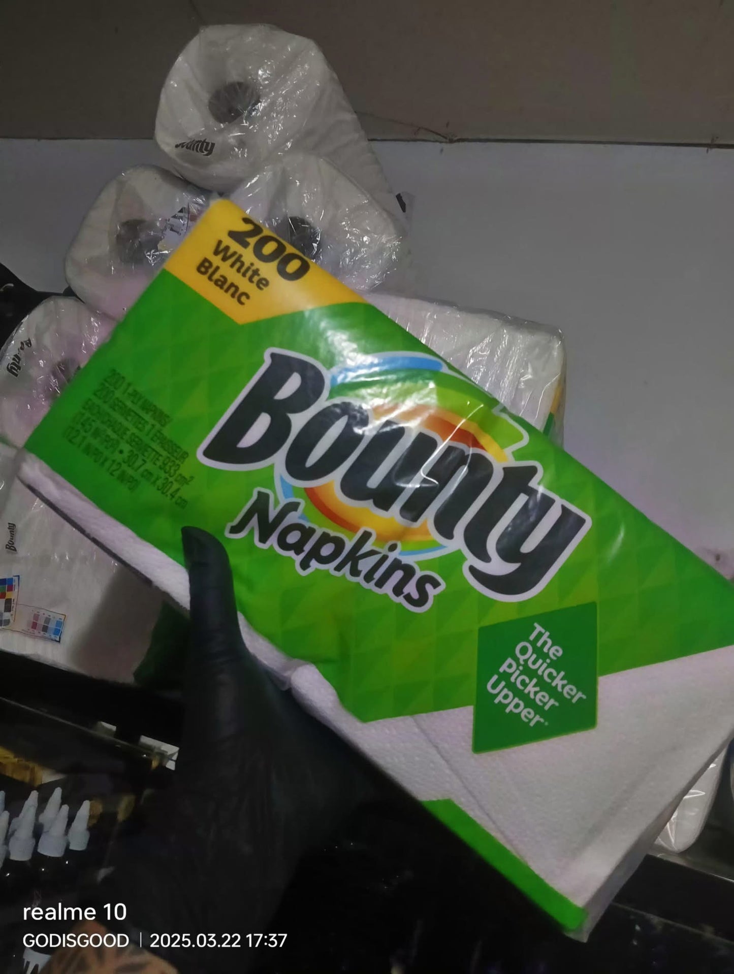 PAPER TOWEL